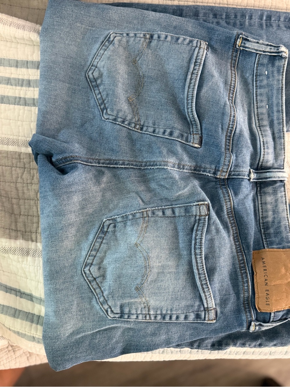 American Eagle Outfitters Light Blue Relaxed Men's Jeans- size 30/32